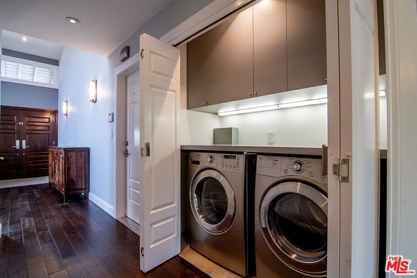 Interior, Recessed Lighting, Utility Closets, Washer, Wood Texture Flooring