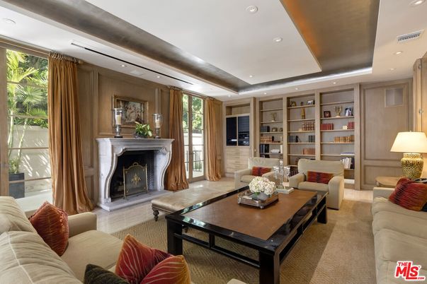 Fireplace, Interior, Living room, Recessed Lighting