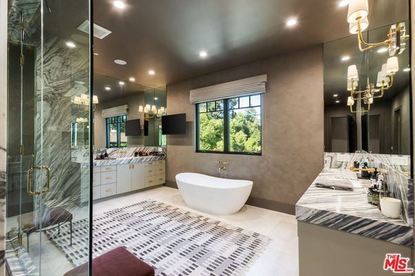 Bathroom, Dual Sink Vanities, Free Standing Baths, Glass Shower, Interior, Recessed Lighting