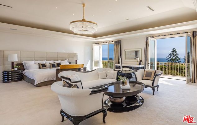 Bedroom, Chandelier, Interior, Living room, Recessed Lighting, Water