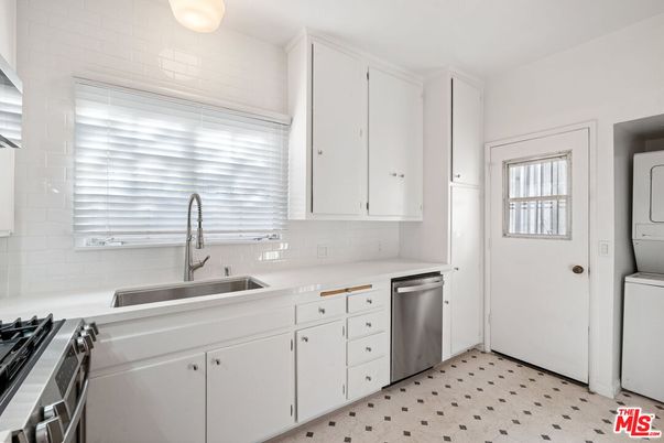 Interior, Kitchen, Washer