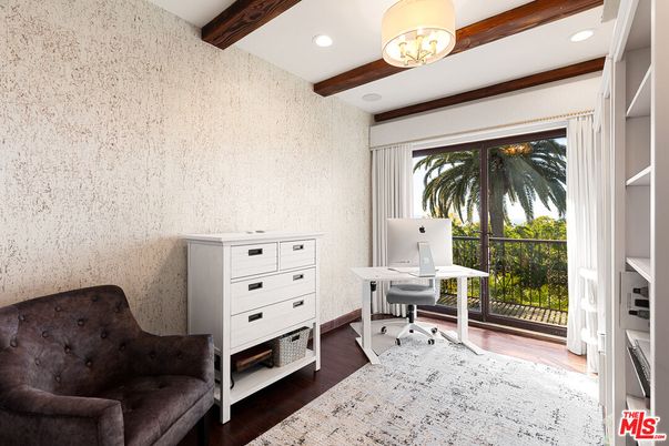 Home Office, Interior, Recessed Lighting, Wooden Beams, Wood Texture Flooring