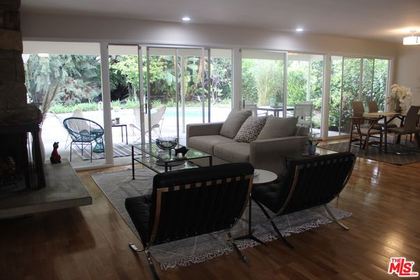 Dining room, Interior, Living room, Recessed Lighting, Wood Texture Flooring