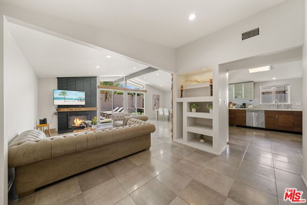 Fireplace, Interior, Kitchen, Living room, Recessed Lighting, Stainless Steel Appliances