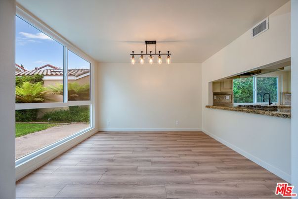 Empty room, Interior, Pendant Lights, Wood Texture Flooring