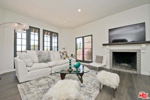 Chandelier, Fireplace, Interior, Living room, Recessed Lighting, Wood Texture Flooring