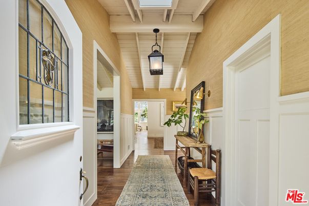 Interior, Pendant Lights, Wooden Ceilings, Wood Texture Flooring