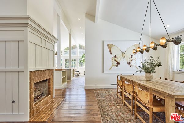 Dining room, Fireplace, Interior, Pendant Lights, Recessed Lighting, Wood Texture Flooring