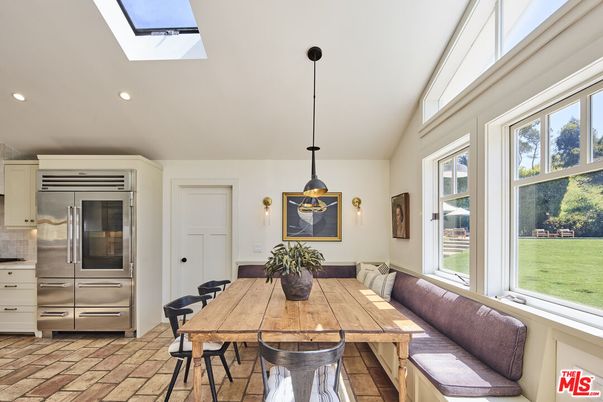 Dining room, Interior, Pendant Lights, Recessed Lighting, Stainless Steel Appliances