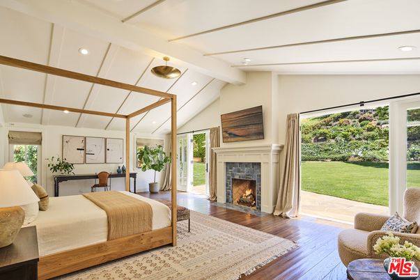 Bedroom, Fireplace, Interior, Recessed Lighting, Wood Texture Flooring