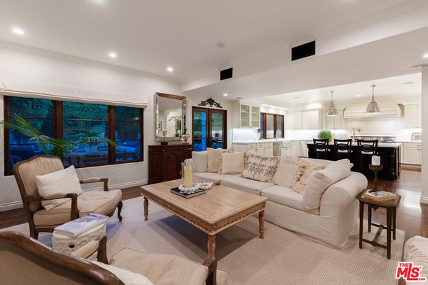 Dining room, Interior, Kitchen, Living room, Pendant Lights, Recessed Lighting, Wood Texture Flooring