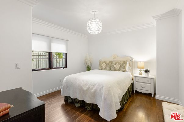 Bedroom, Interior, Pendant Lights, Wood Texture Flooring