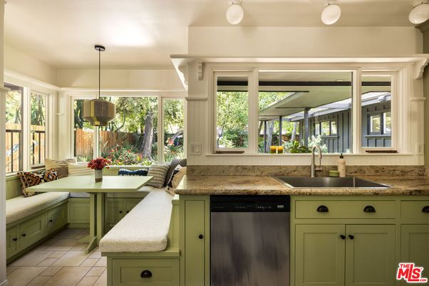 Dining room, Interior, Kitchen, Pendant Lights