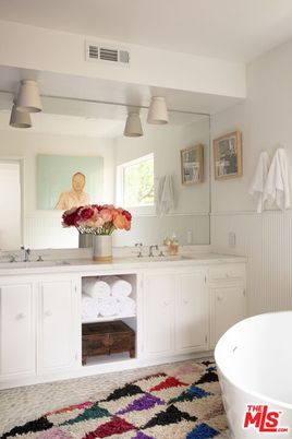 Bathroom, Free Standing Baths, Interior