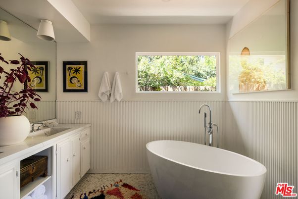 Bathroom, Dual Sink Vanities, Free Standing Baths, Interior