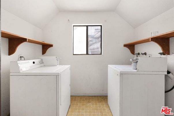 Interior, Washer