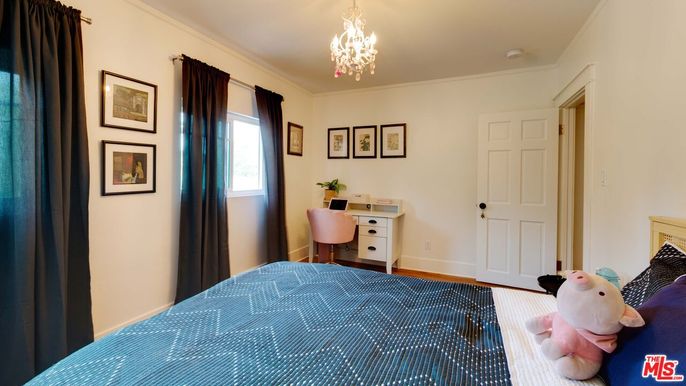 Bedroom, Chandelier, Home Office, Interior