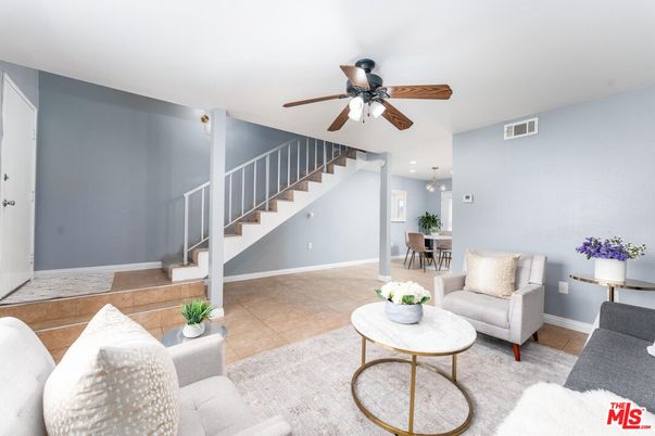 Dining room, Interior, Living room, Recessed Lighting