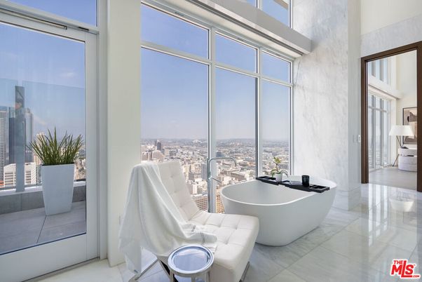 Bathroom, Free Standing Baths, Interior