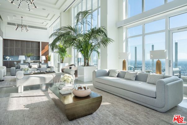 Interior, Living room, Water