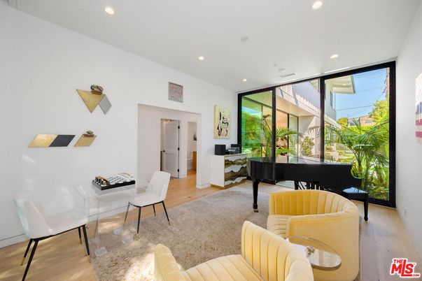 Interior, Living room, Piano, Recessed Lighting, Wood Texture Flooring