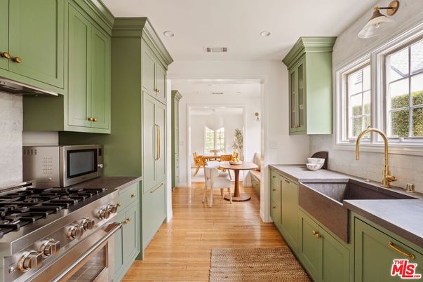 Dining room, Interior, Kitchen, Recessed Lighting, Stainless Steel Appliances, Wood Texture Flooring