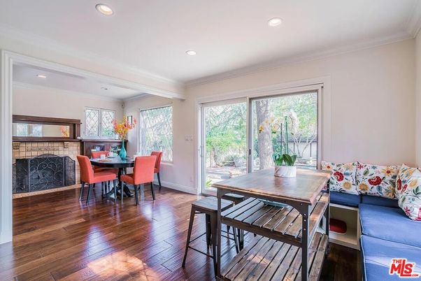 Dining room, Fireplace, Interior, Recessed Lighting, Wood Texture Flooring