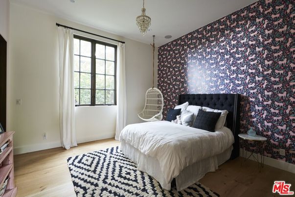 Bedroom, Interior, Pendant Lights, Wood Texture Flooring