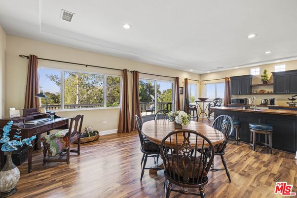Dining room, Interior, Kitchen, Recessed Lighting, Wood Texture Flooring