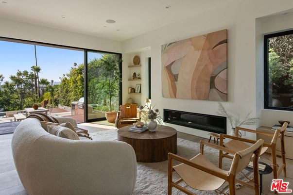 Fireplace, Interior, Living room, Recessed Lighting