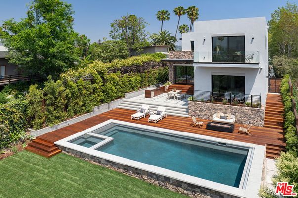 Backyard, Exterior, Pool