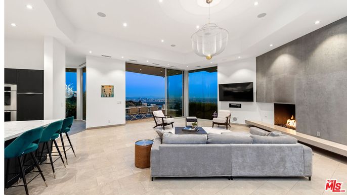 Fireplace, Interior, Living room, Pendant Lights, Recessed Lighting