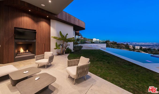Backyard, Exterior, Fireplace