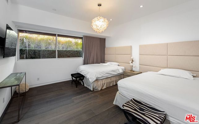Bedroom, Interior, Pendant Lights, Recessed Lighting, Wood Texture Flooring