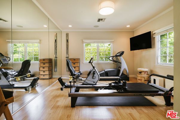 Fitness Equipment, Interior, Recessed Lighting, Wood Texture Flooring