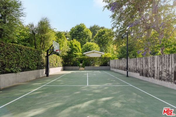 Exterior, Tennis Courts