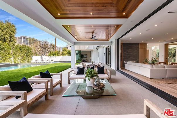 Exterior, Recessed Lighting