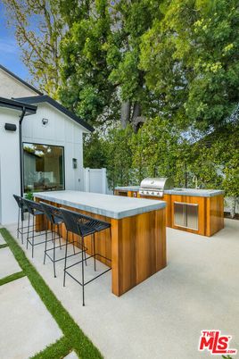 Exterior, Hot Tub