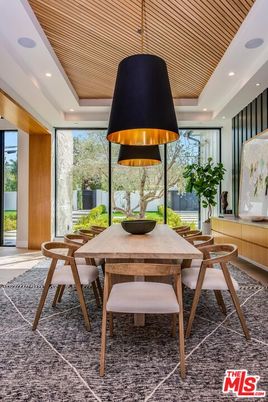 Dining room, Interior, Pendant Lights, Recessed Lighting