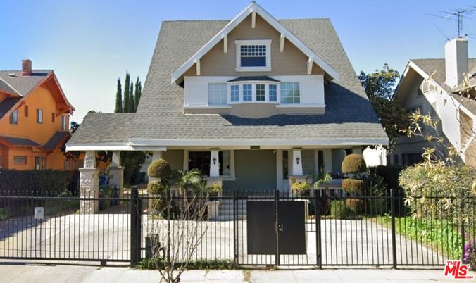 Exterior, Facade, American Craftsman