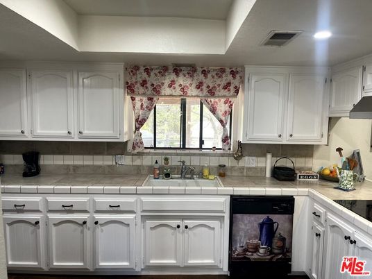 Interior, Kitchen, Recessed Lighting, Tile Countertops