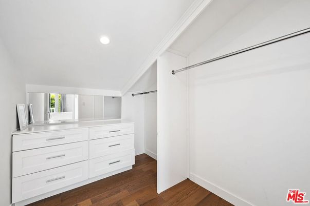 Interior, Recessed Lighting, Walk-in Closets, Wood Texture Flooring