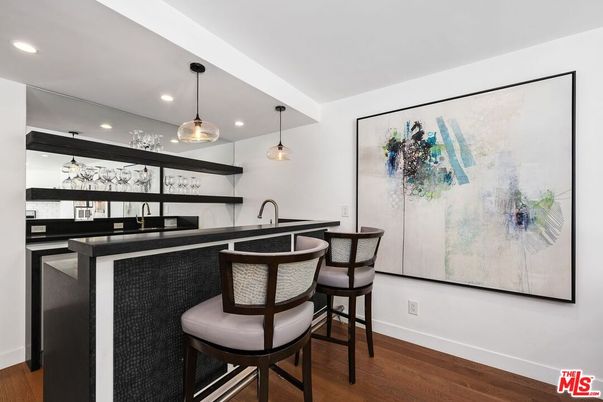 Interior, Pendant Lights, Recessed Lighting, Wood Texture Flooring