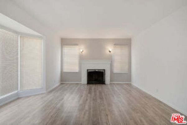 Empty room, Fireplace, Interior, Wood Texture Flooring