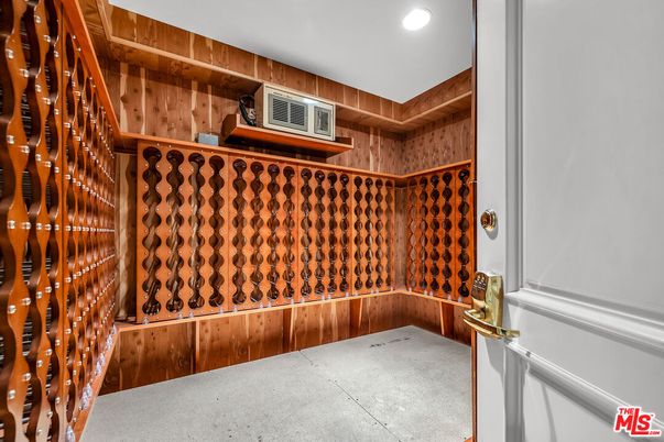 Interior, Recessed Lighting, Wine Storage