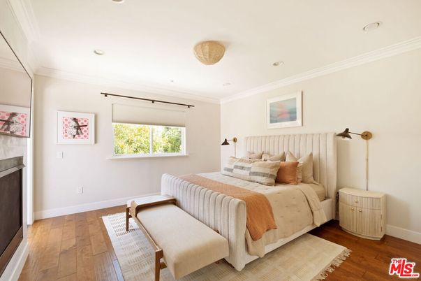 Bedroom, Fireplace, Interior, Recessed Lighting, Wood Texture Flooring