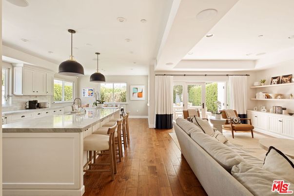 Dining room, Interior, Kitchen, Living room, Pendant Lights, Recessed Lighting, Wood Texture Flooring