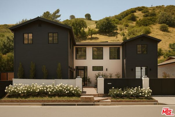 Exterior, Facade, Farmhouse