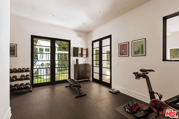 Fitness Equipment, Interior, Recessed Lighting