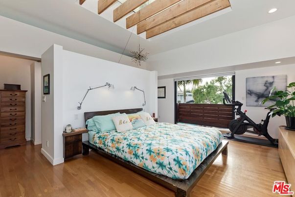 Bedroom, Fitness Equipment, Interior, Recessed Lighting, Wood Texture Flooring